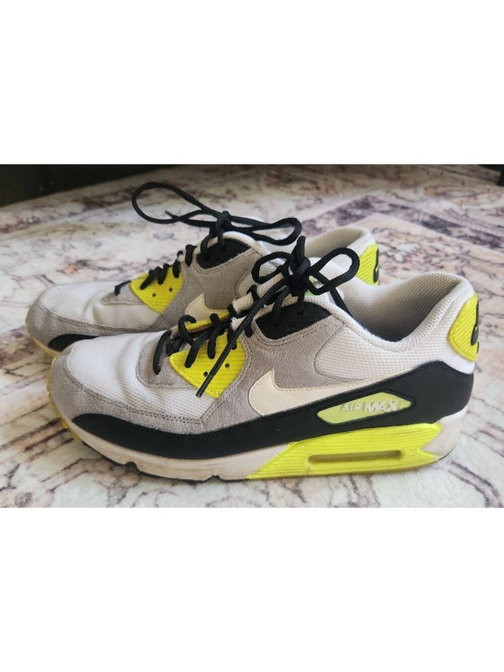 Nike Air Max 90 2012 Volt Men's Sz. 10 Yellow, White & Black Sneakers